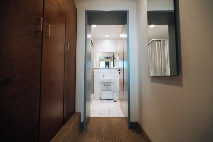 Room 55 of 81