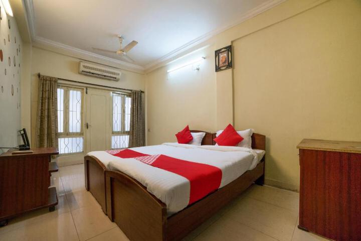 Hotel O Th Guest House
