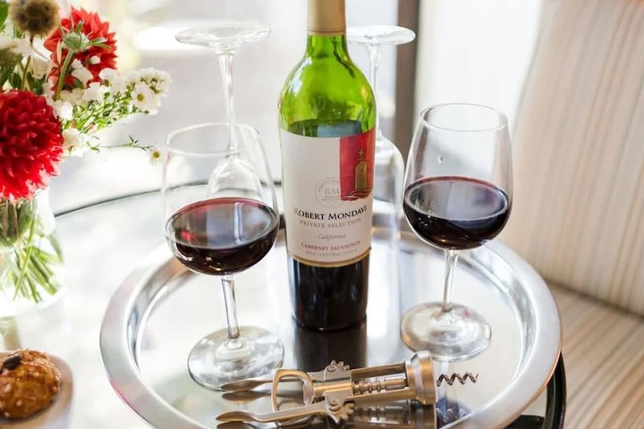 Hotel Interior 146 of 196