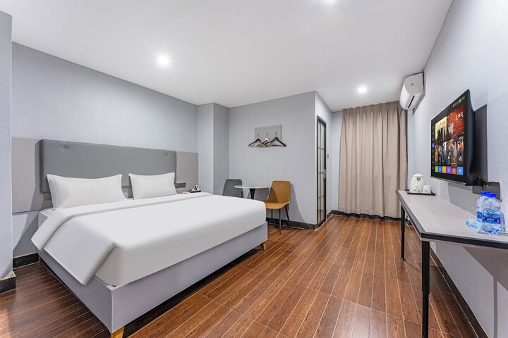 Room 14 of 44