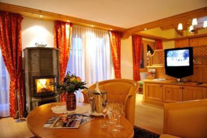 Room 43 of 73