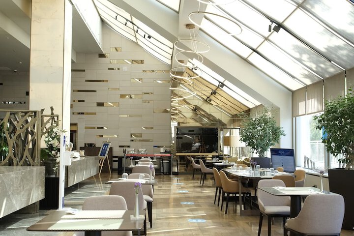 Dining 176 of 243