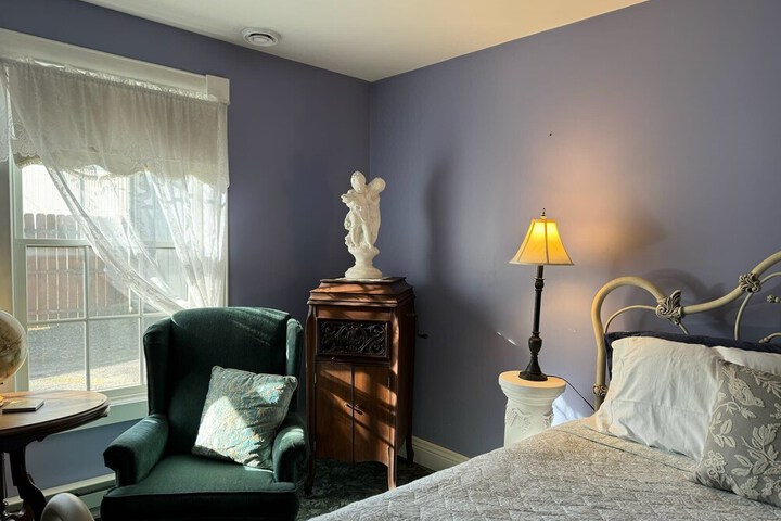 Room 22 of 60