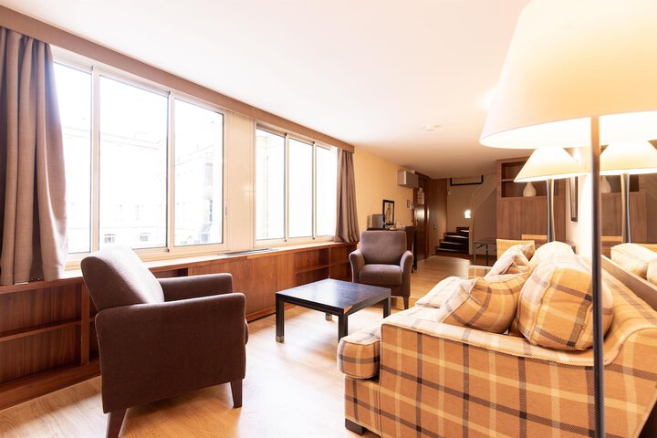 Room 40 of 90