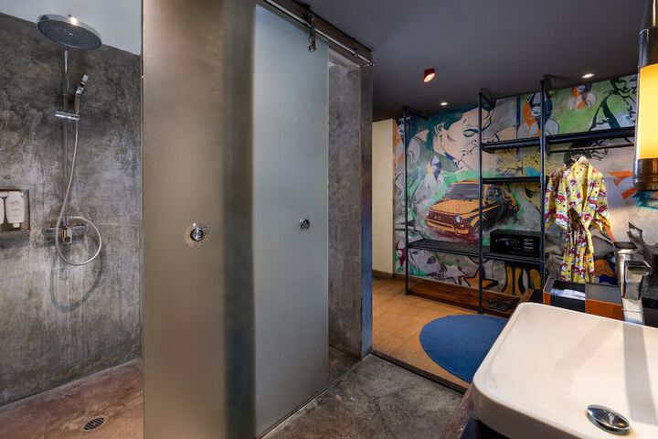 Room 20 of 43