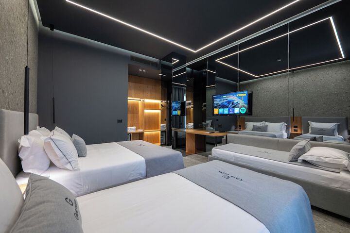 Room 27 of 147