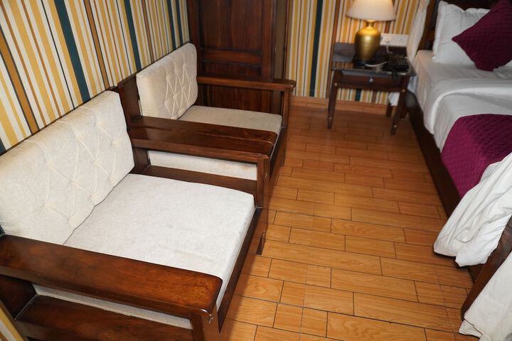 Room 22 of 53