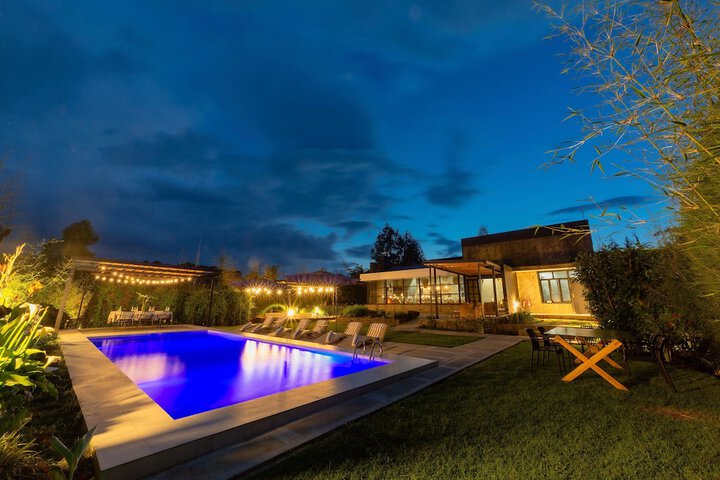 Pool 33 of 62