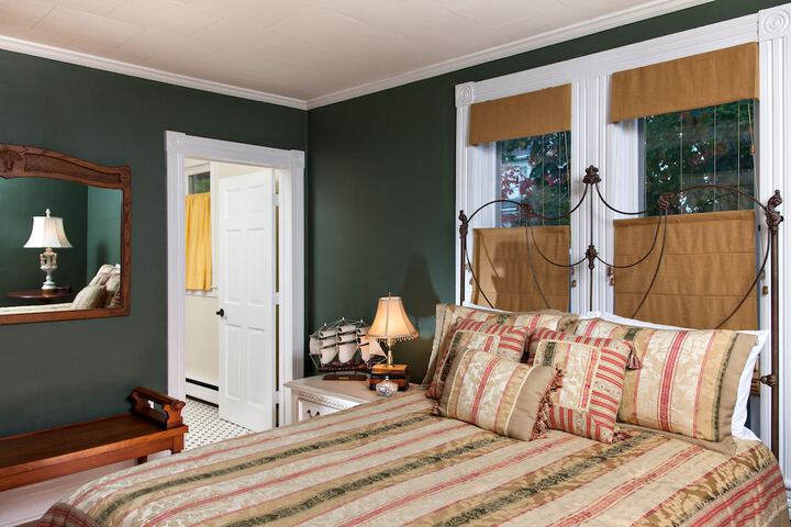 Room 7 of 36