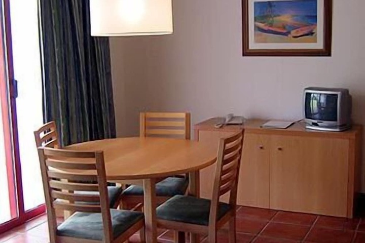 Dining Photos