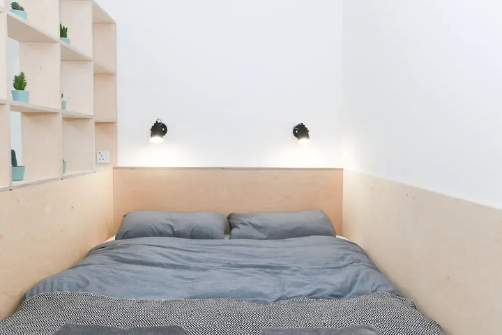 Room 3 of 15