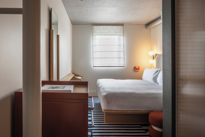 Room 22 of 60