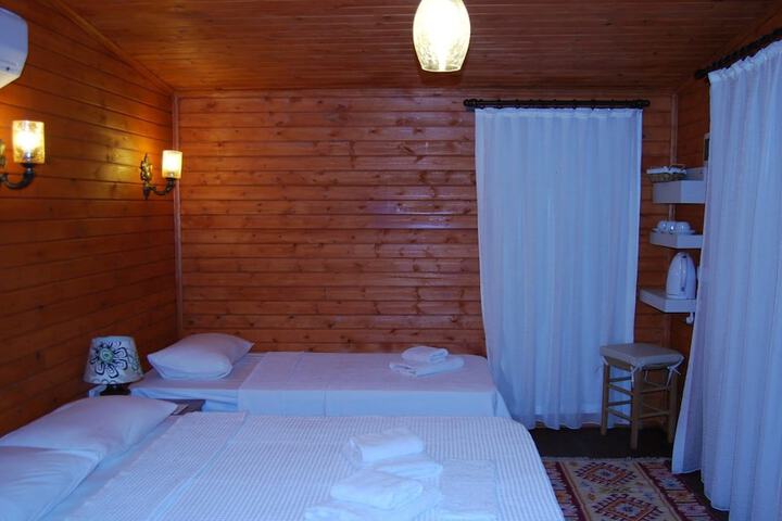 Room 9 of 52