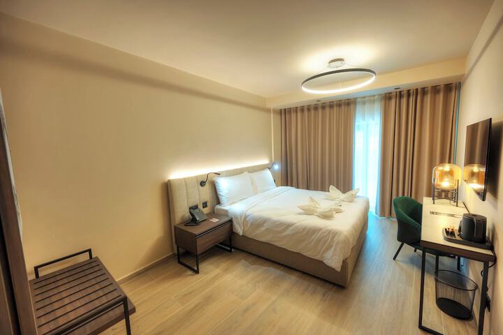 Room 18 of 71