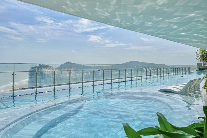 Pool 269 of 299