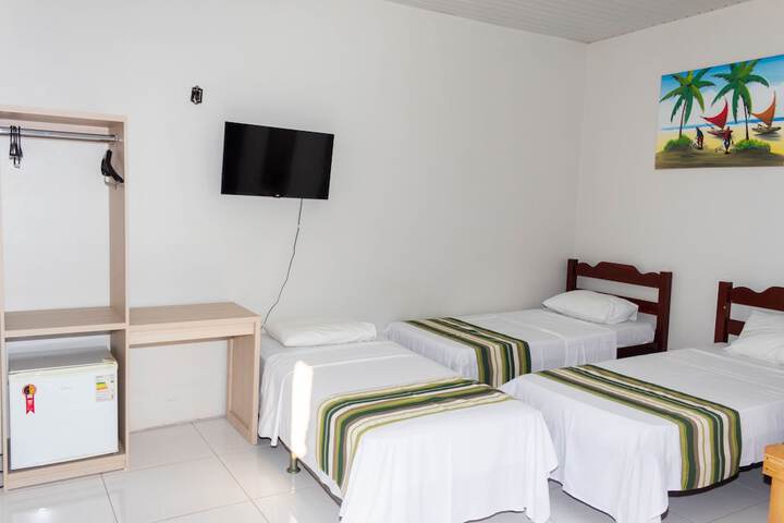 Room 4 of 89