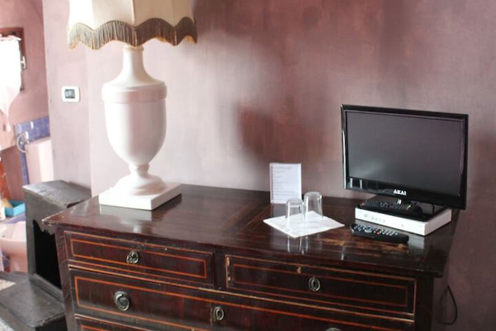 Room 14 of 52