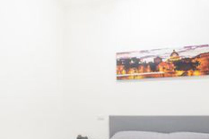 Room 9 of 25