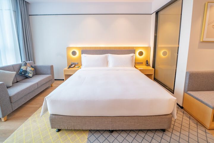 Room 2 of 55