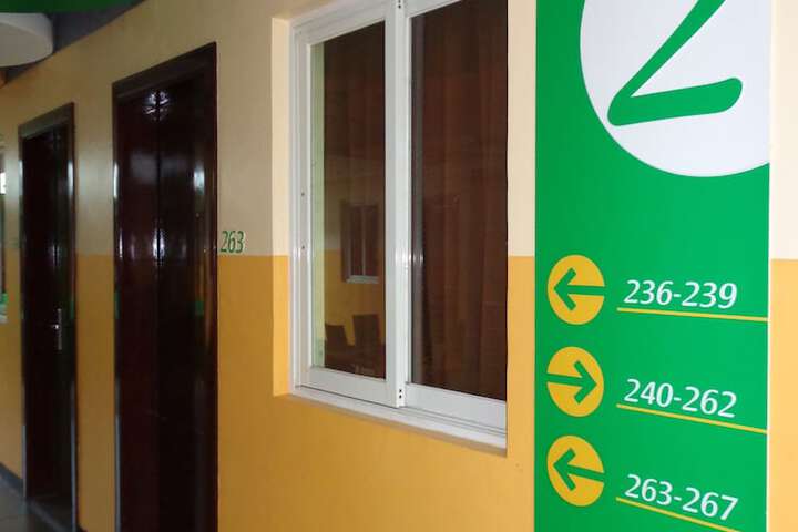 Ballroom/Hall 90 of 108