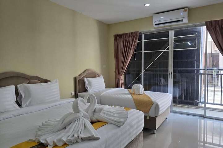 Room 19 of 41