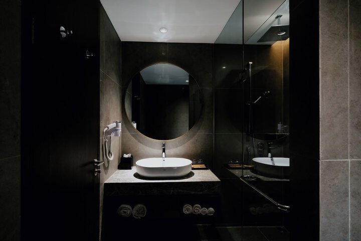 Room 5 of 26