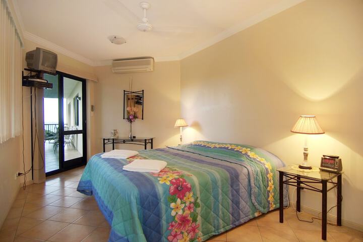 Room 2 of 59