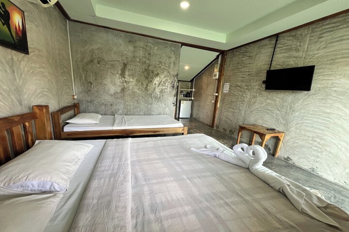 Room 10 of 87