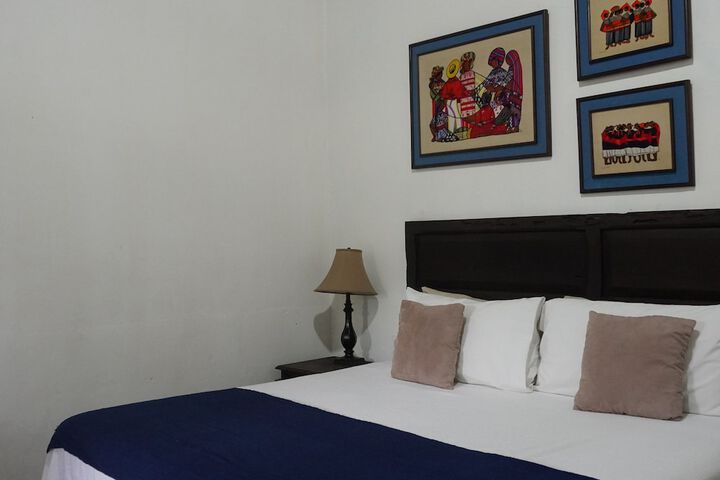 Room 17 of 47