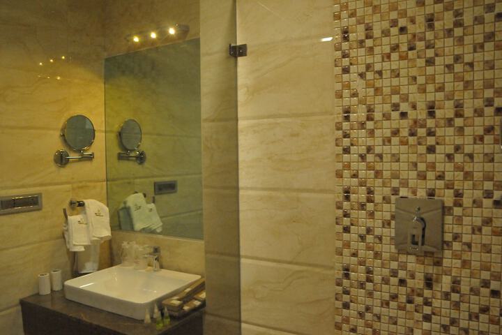 Clean Restrooms