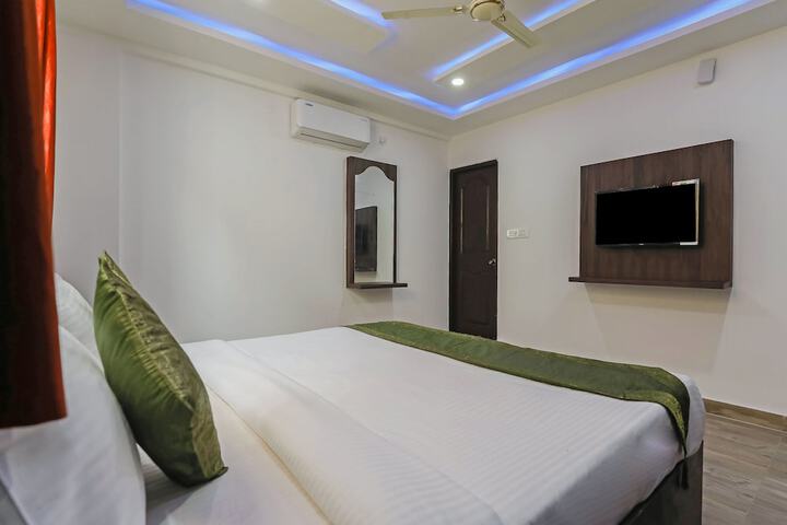 Room 28 of 37