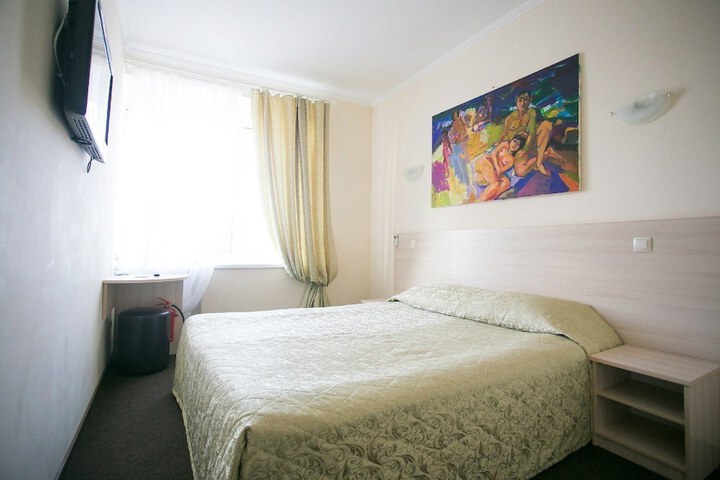 Room 6 of 36