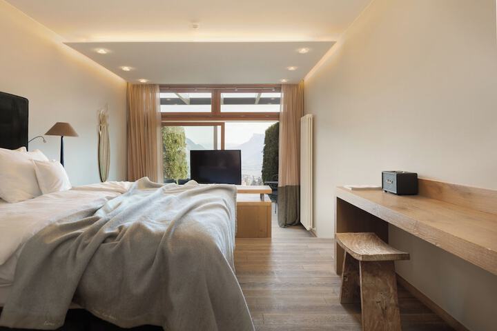 Room 21 of 74