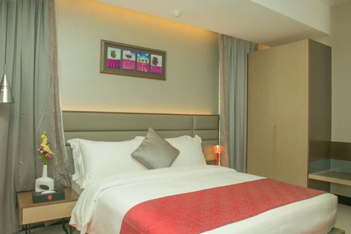 Room 10 of 45