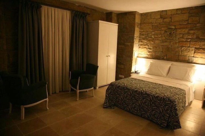 Room 7 of 45