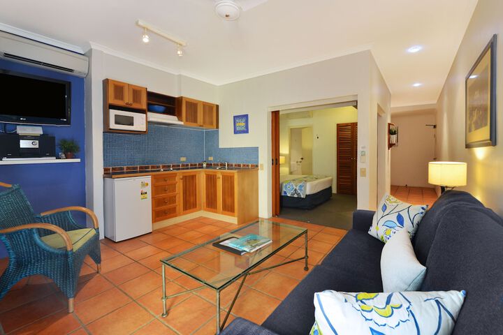 Room 10 of 26