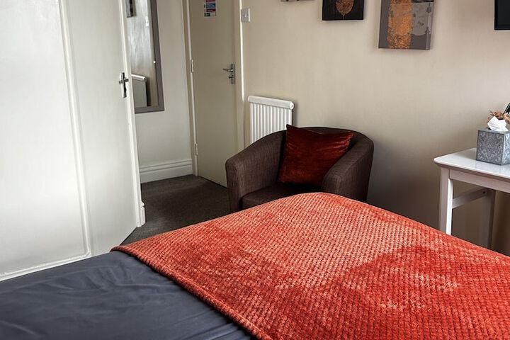 Room 5 of 44