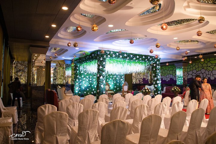 Ballroom/Hall 43 of 50