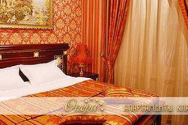 Room 4 of 32