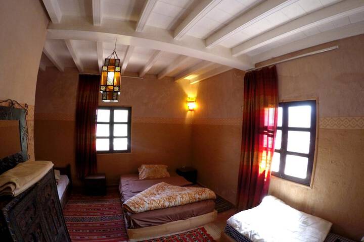 Room 6 of 26