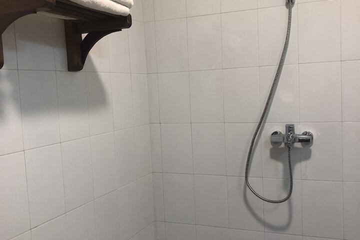 Room 14 of 20