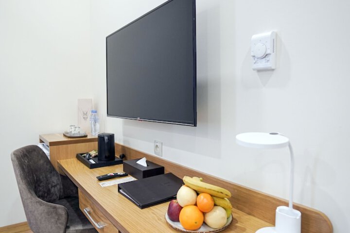 Room 5 of 23