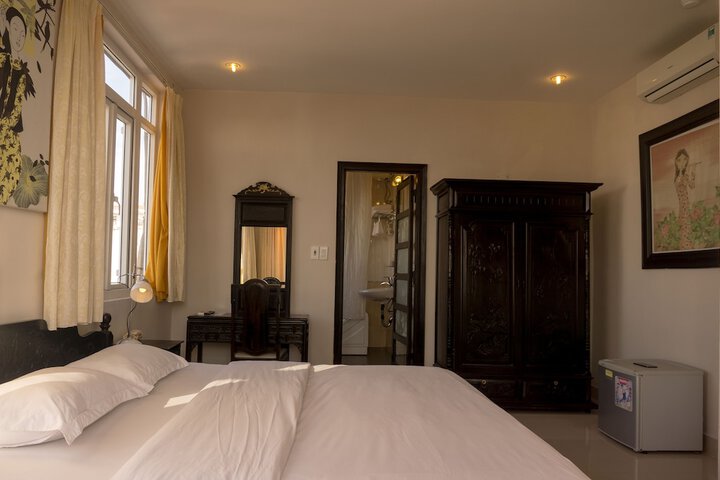 Room 26 of 48