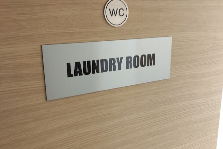 Room 83 of 96