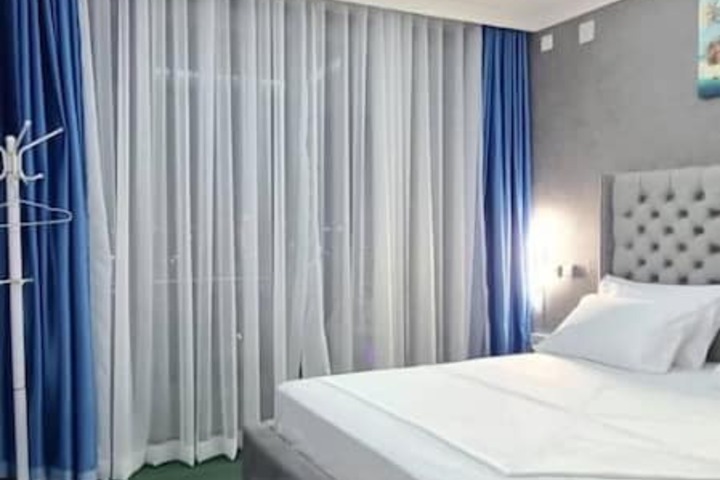 Room 12 of 29