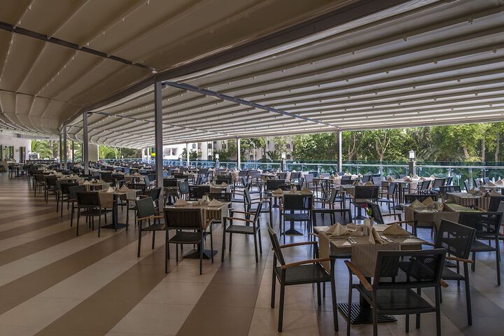 Dining 90 of 138