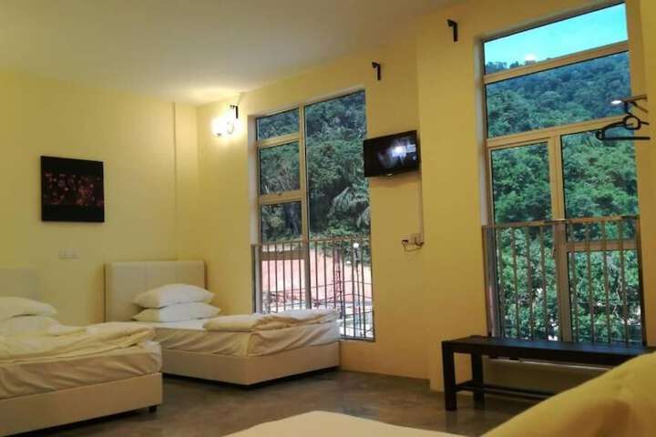Room 14 of 23