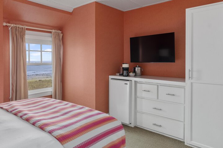 Room 75 of 181