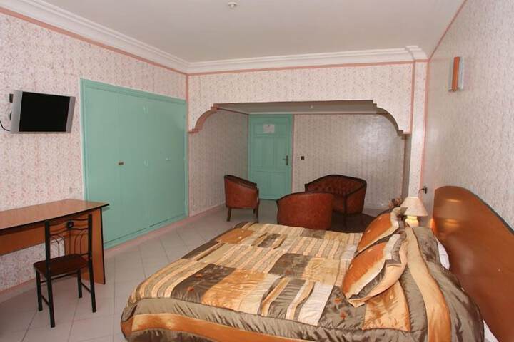 Room 3 of 13