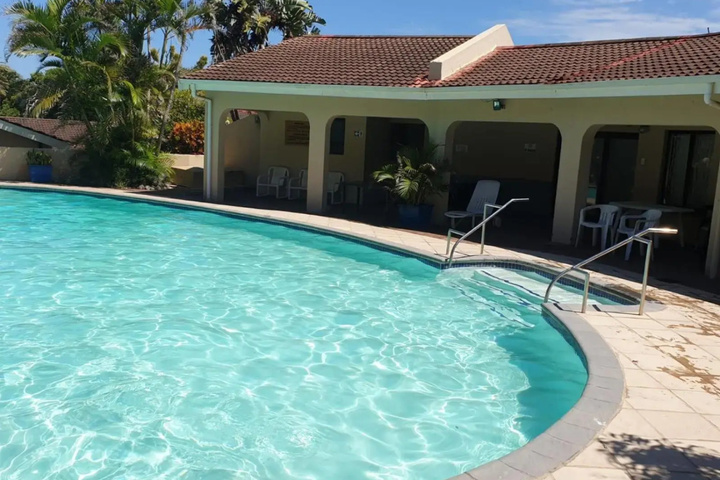 Pool 6 of 9
